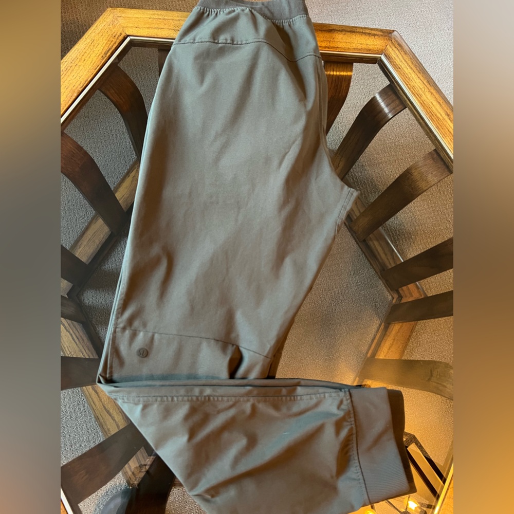 Lululemon ABC Jogger classic fit - green - size large